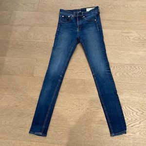 Rag & Bone high rise skinny. Stretch jeans. Size 26